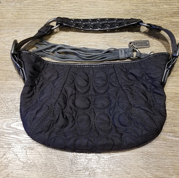 Coach quilted purse. - Picture 1 of 12